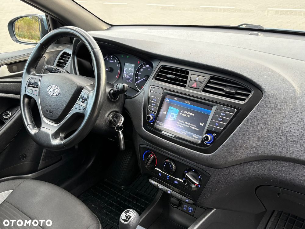 Hyundai i20 1.2 Passion Plus - 17