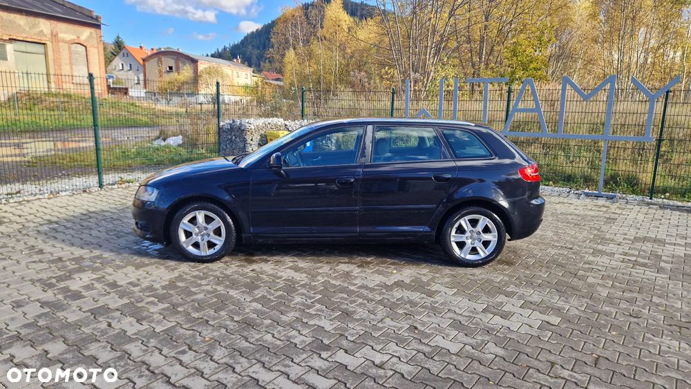 Audi A3 Sportback - 2