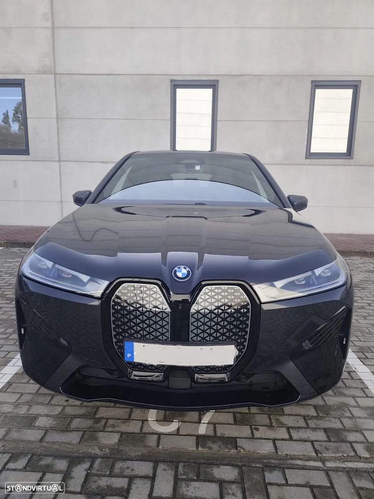 BMW iX xDrive 45 Pack Desportivo - 10