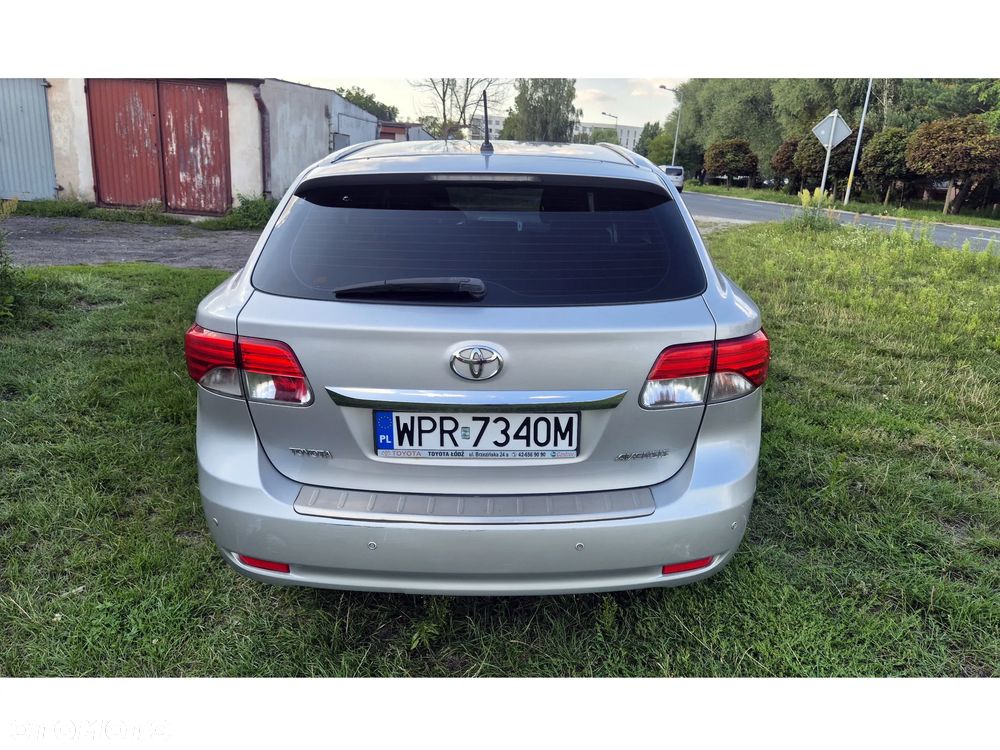 Toyota Avensis 2.0 D-4D Sol - 6