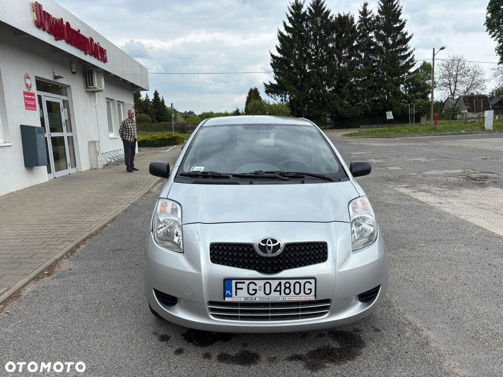 Toyota Yaris 1.3 Luna A/C - 8