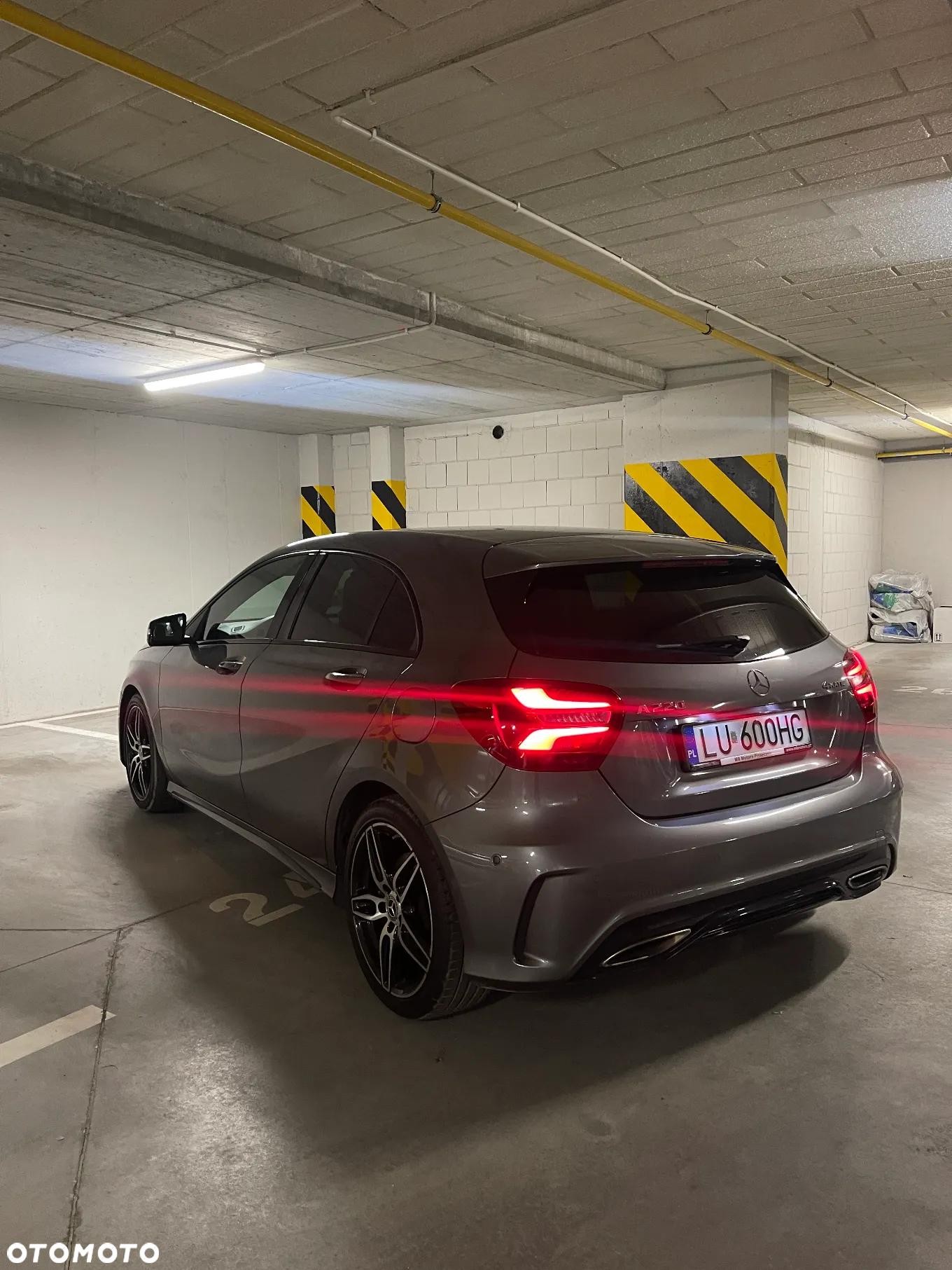 Mercedes-Benz Klasa A 220 4-Matic AMG Line - 4