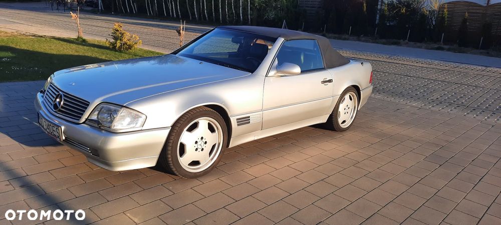 Mercedes-Benz SL - 13