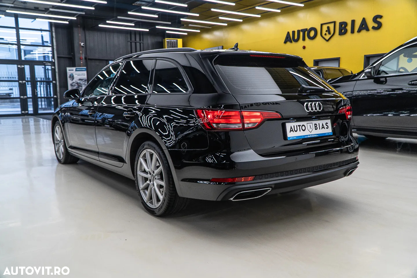 Audi A4 Avant 2.0 TDI S tronic - 5