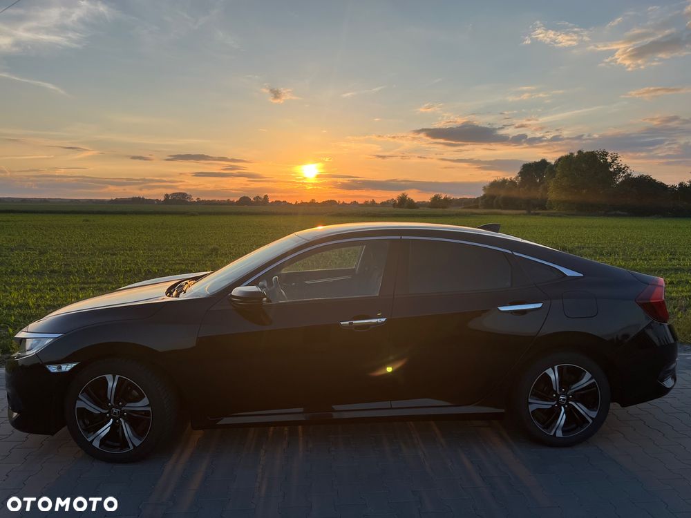 Honda Civic 1.5 T Elegance - 4