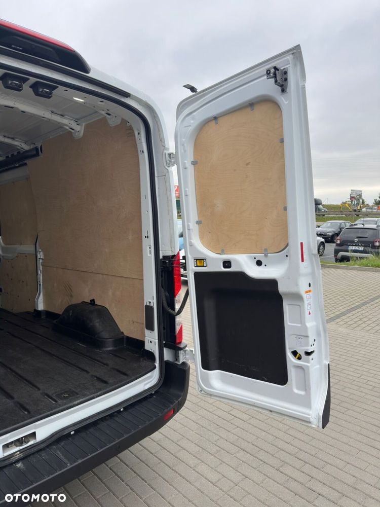 Ford e-transit E-TRANSIT VAN L3H2 184KM - 16