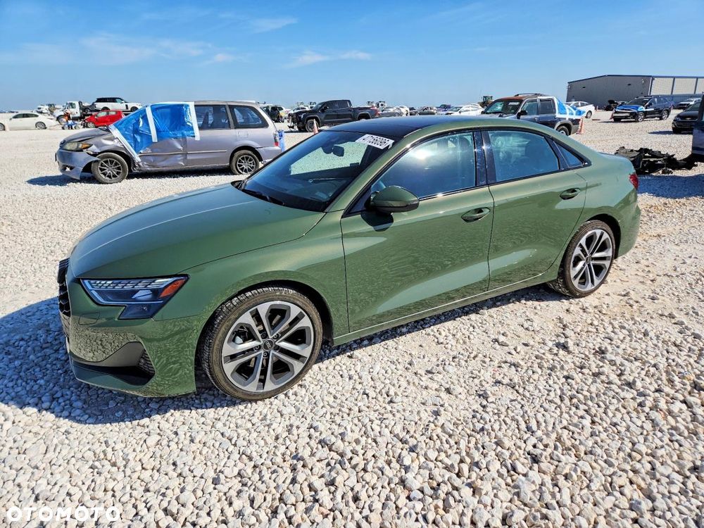 Audi A3 Limousine - 1