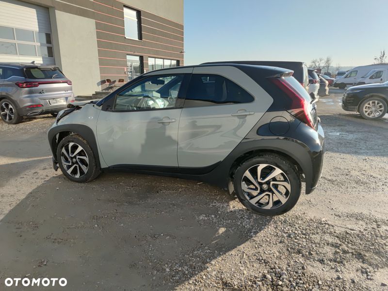 Toyota Aygo X 1.0 VVT-i Color Edition X-shift - 19