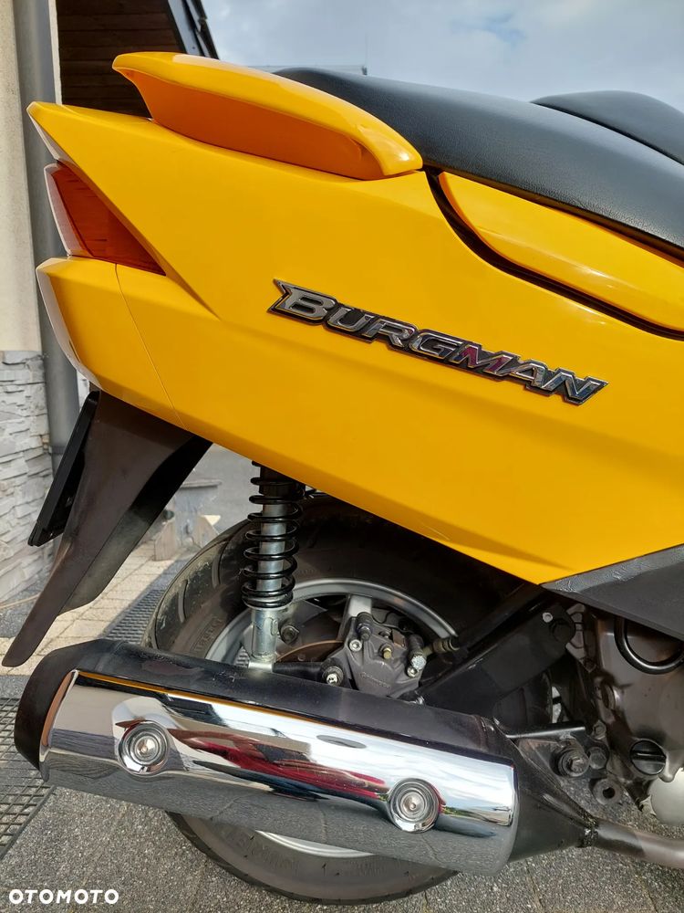 Suzuki Burgman - 12