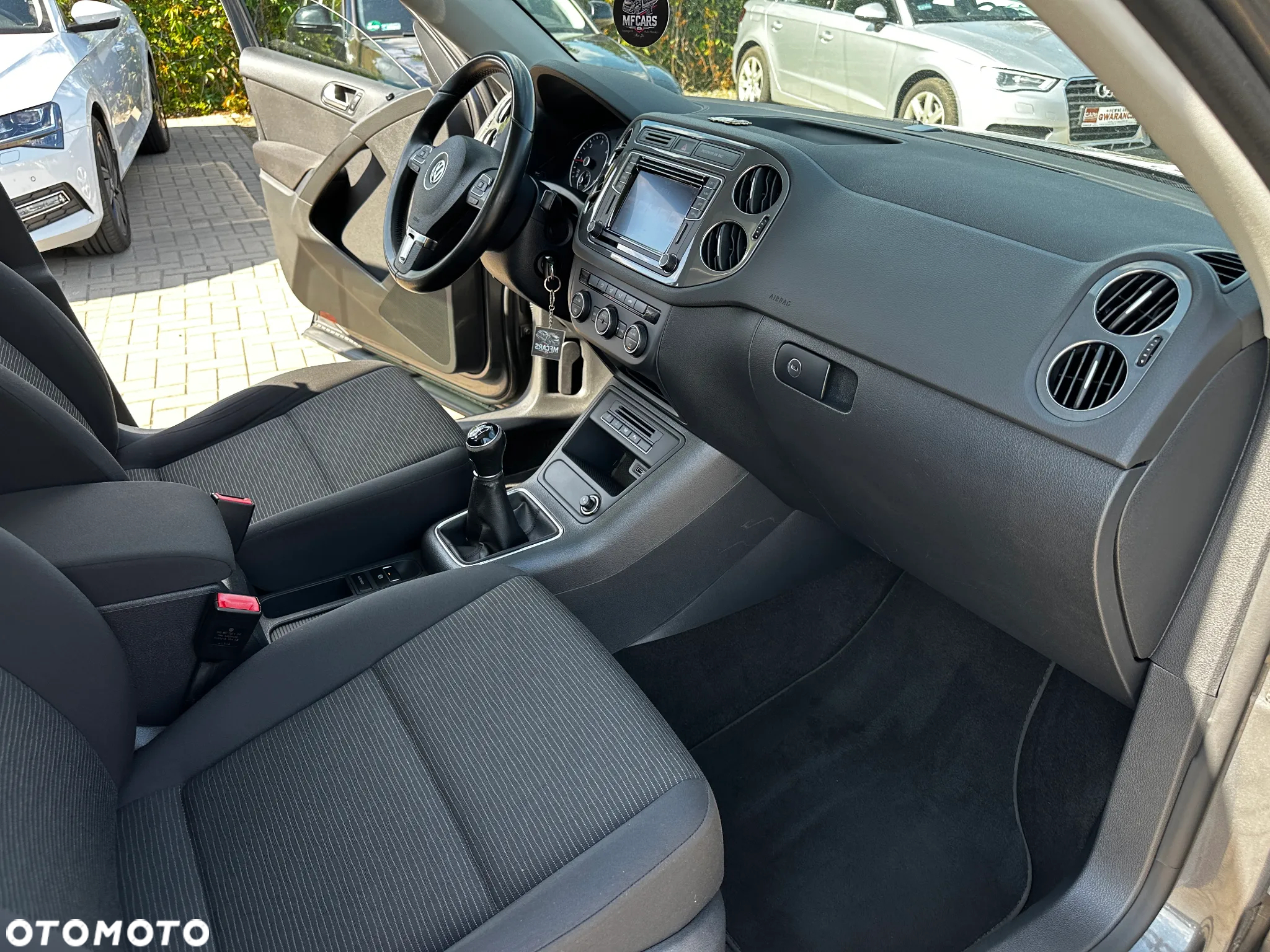 Volkswagen Tiguan - 23