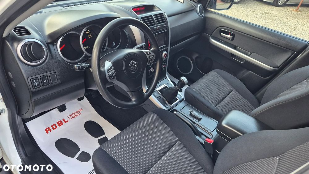 Suzuki Grand Vitara 2.0 Comfort - 16