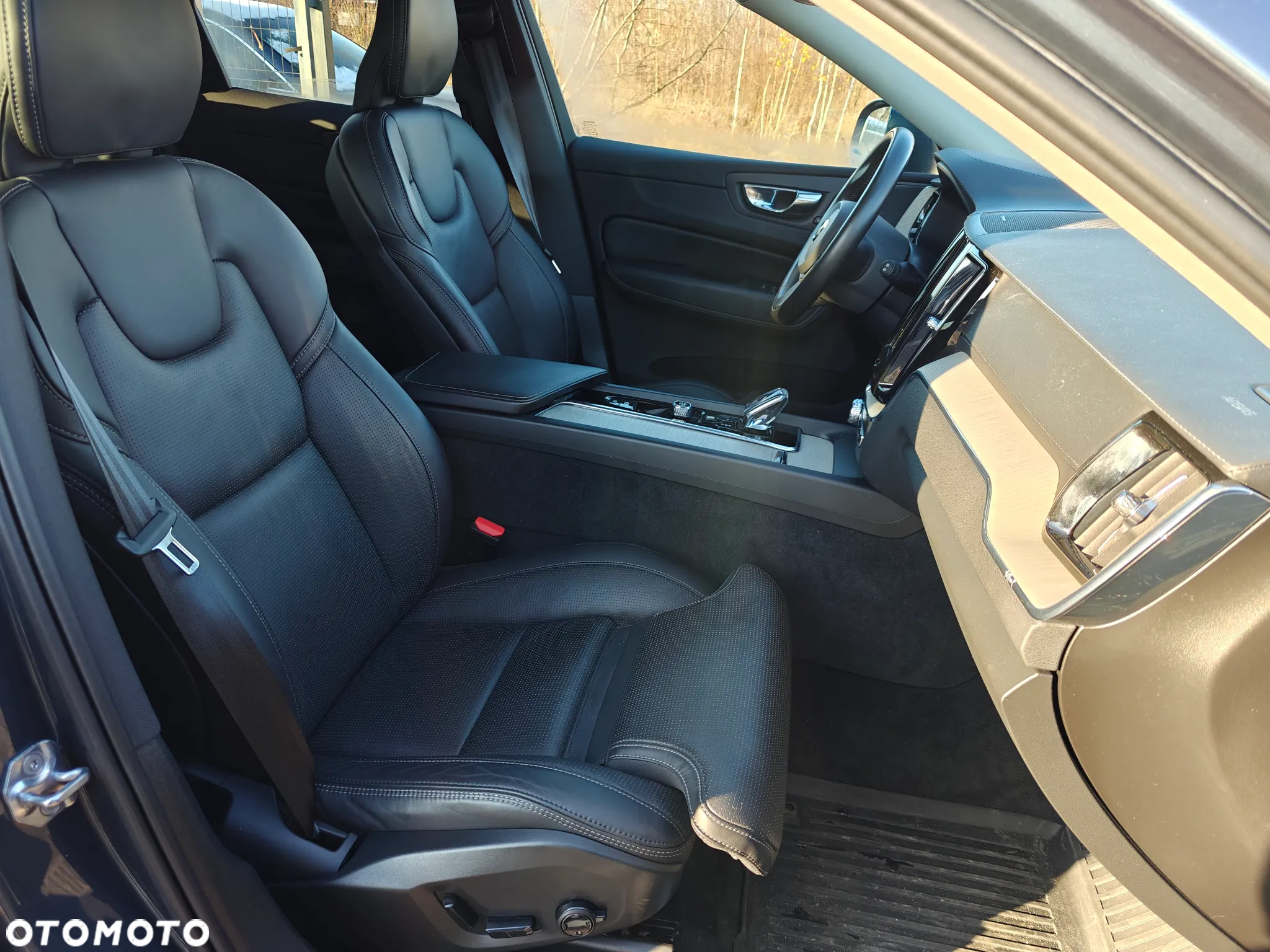 Volvo XC 60 T8 Plug-In Hybrid AWD Inscription - 12