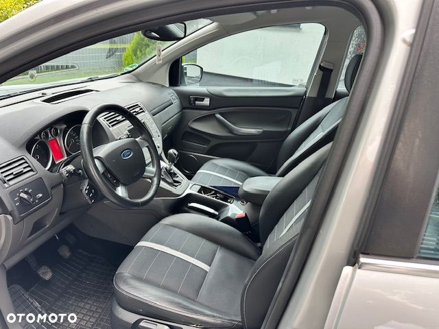 Ford Kuga 2.0 TDCi Titanium - 9