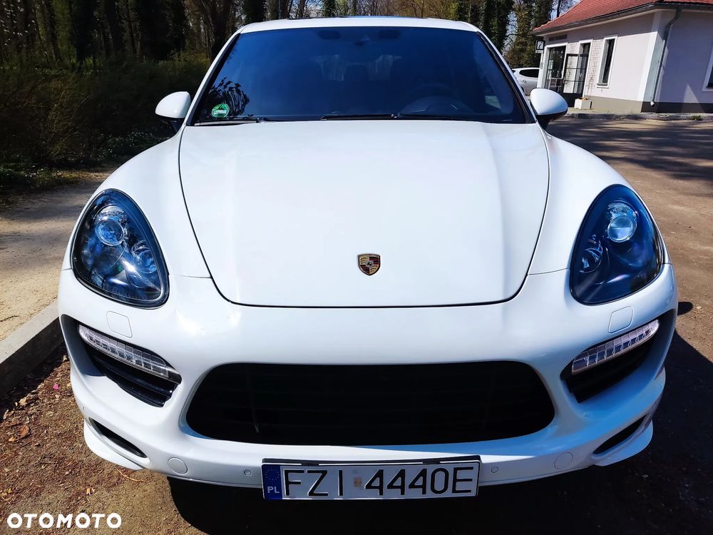 Porsche Cayenne - 5