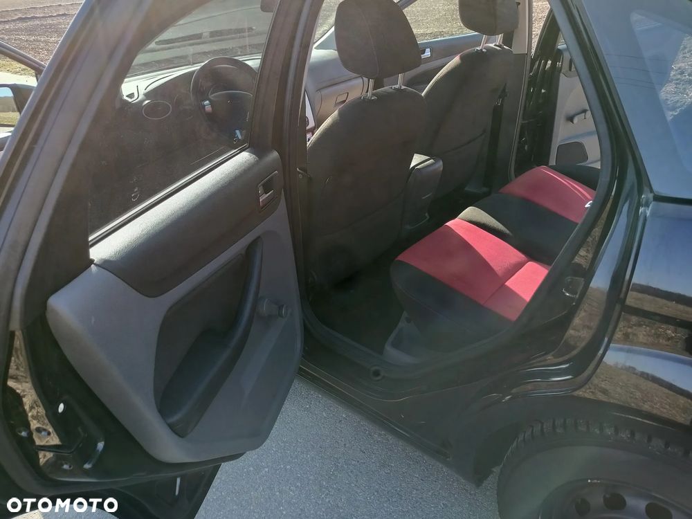 Ford Focus - 11