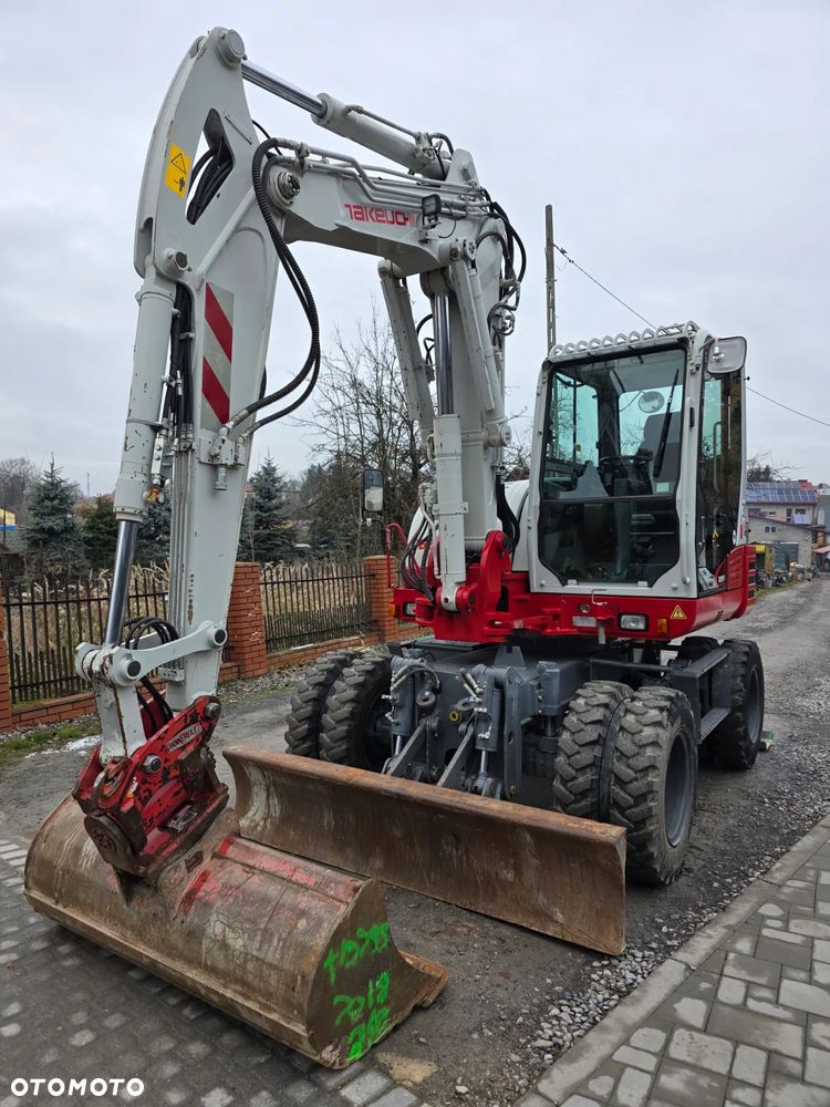 Takeuchi TB 295W Powertilt - 2
