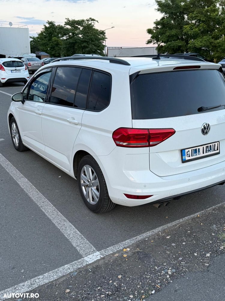 Volkswagen Touran 2.0 TDI SCR Comfortline - 8
