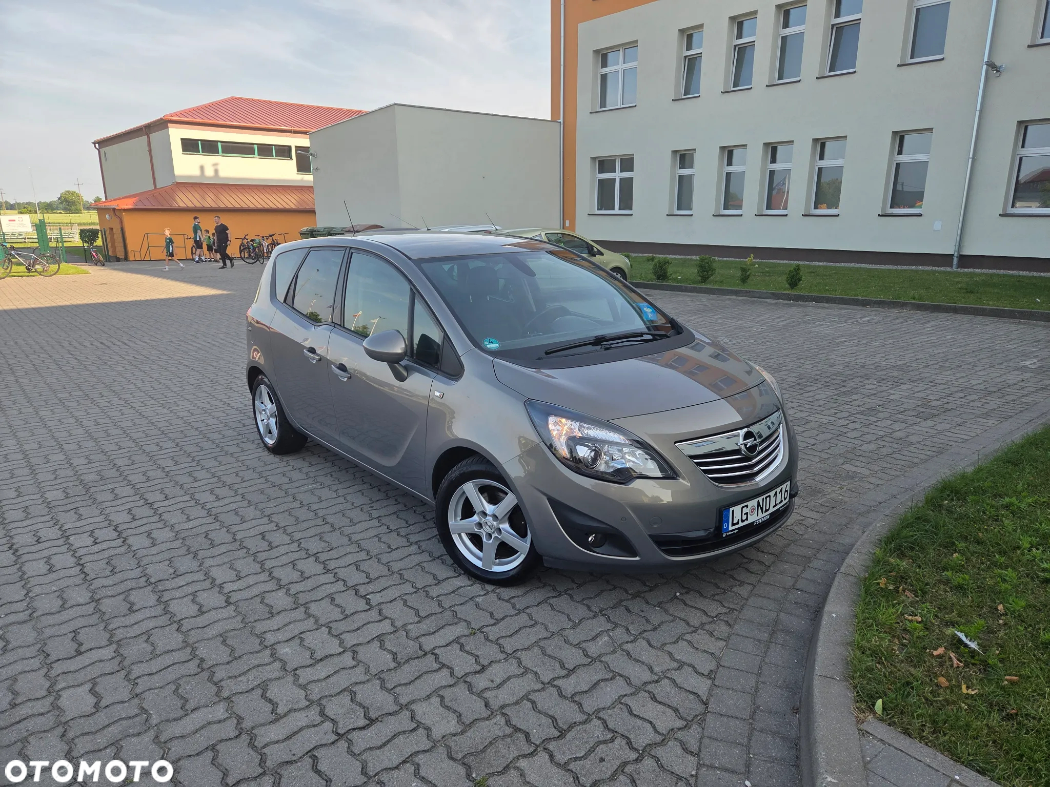 Opel Meriva - 11