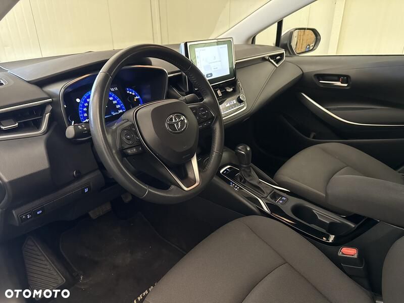 Toyota Corolla - 10
