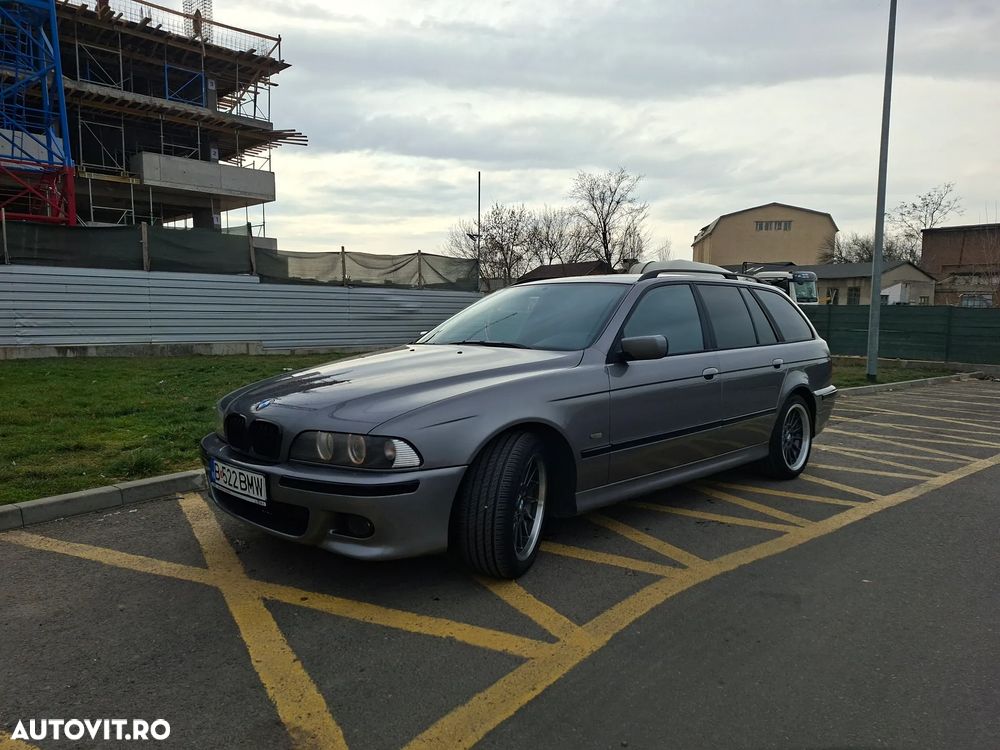 BMW Seria 5 520iA - 8