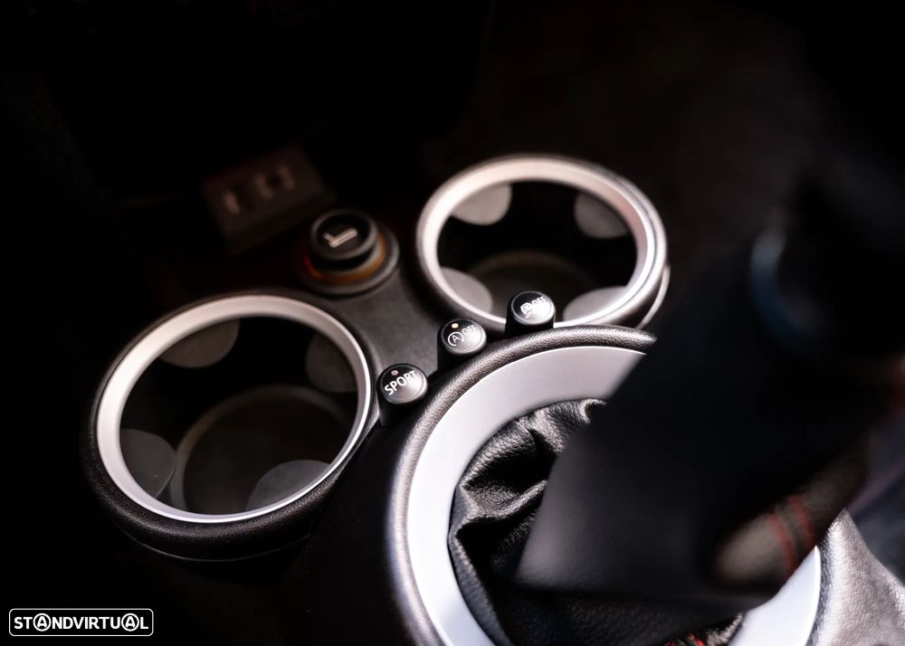 MINI Cabrio John Cooper Works 157g - 37