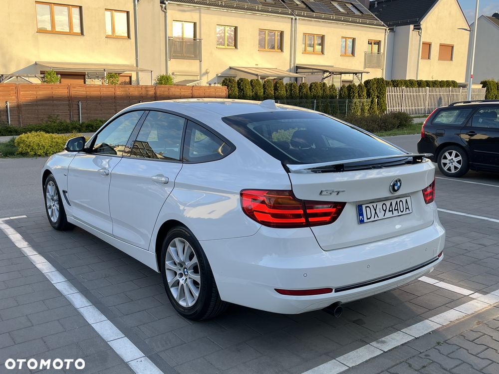 BMW 3GT 318d Sport Line - 2