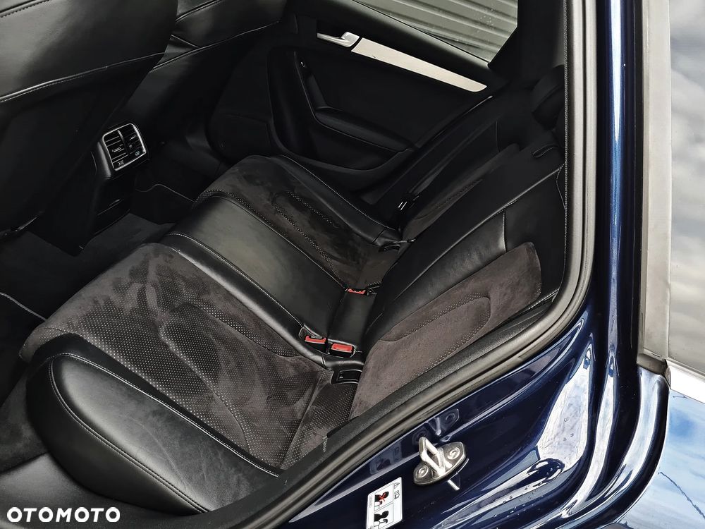 Audi A4 Avant 2.0 TDI DPF quattro S line Sportpaket - 20