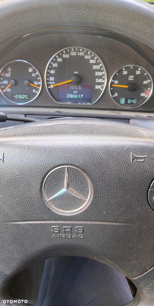 Mercedes-Benz Klasa E - 6