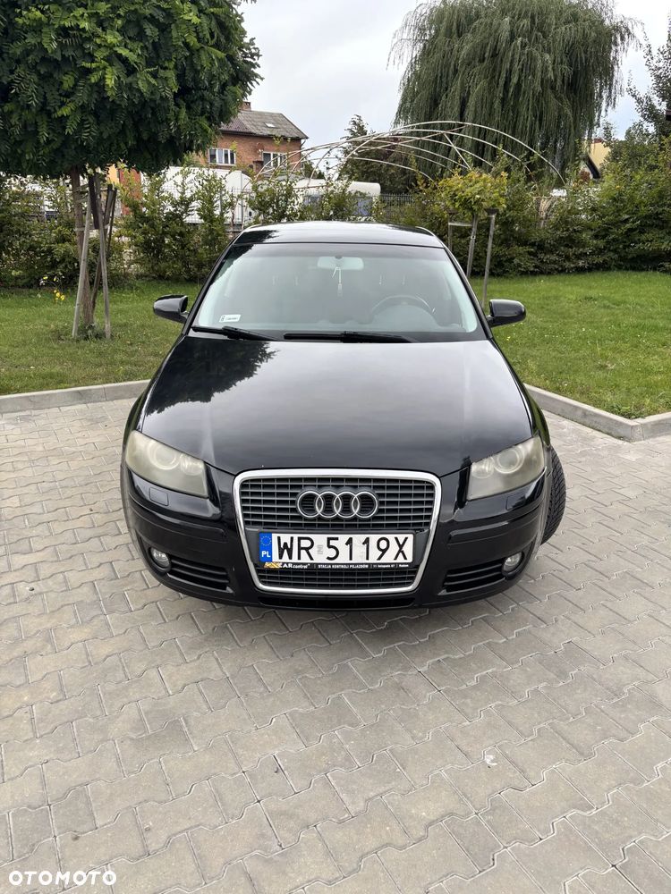 Audi A3 Sportback 1.6 FSI Ambiente - 2