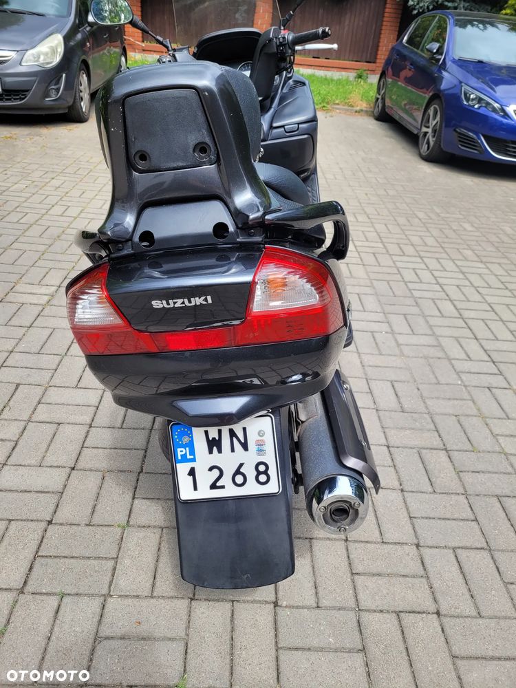 Suzuki Burgman - 8