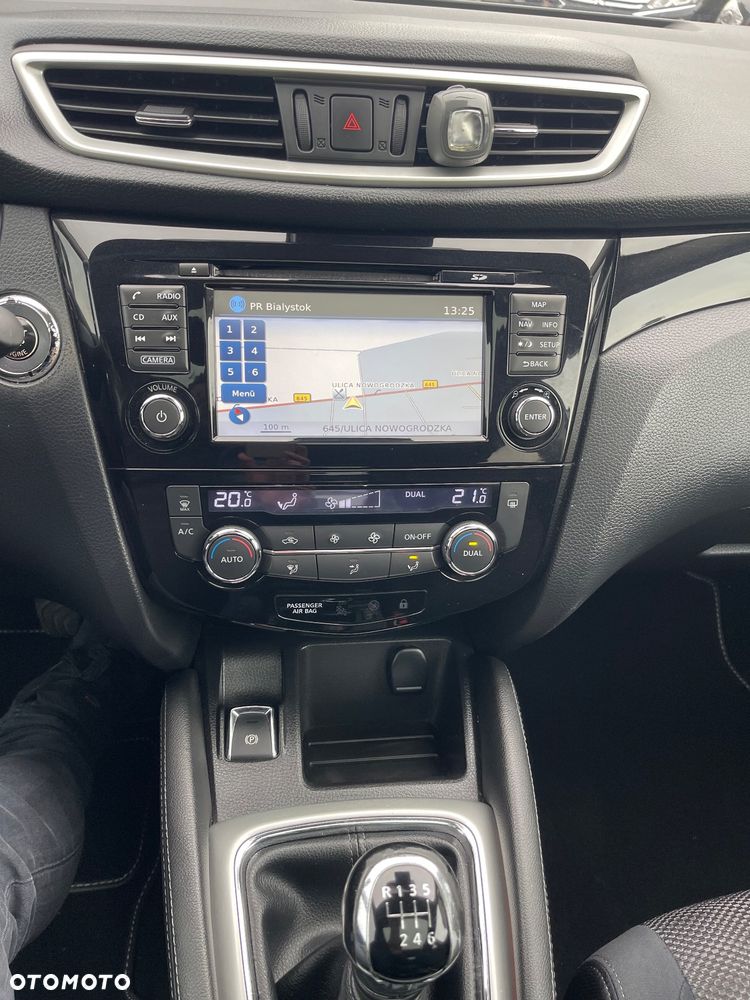 Nissan Qashqai 1.2 DIG-T N-Connecta - 15