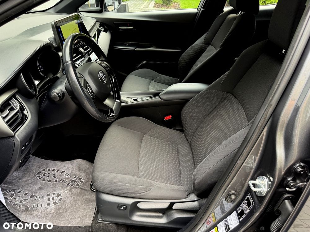 Toyota C-HR Business-Edition - 7