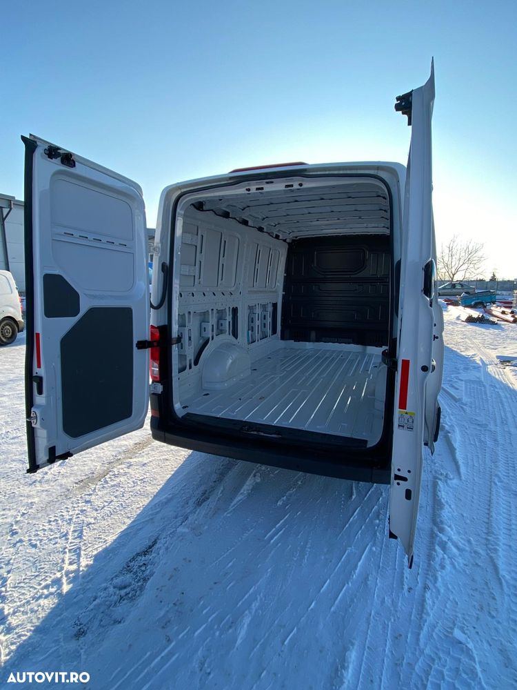 Volkswagen Crafter 3.5 Furgon L3H2 FWD 103kw TVA Deductibil Se Emite Factura - 8