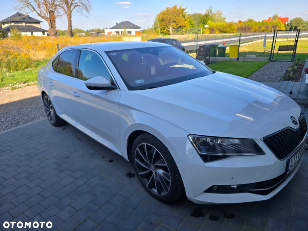 Skoda Superb 2.0 TDI 4x4 L&K DSG - 1