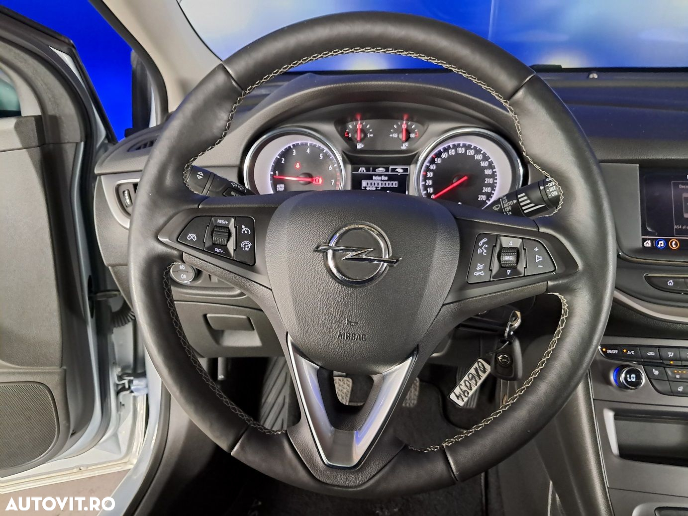 Opel Astra - 11