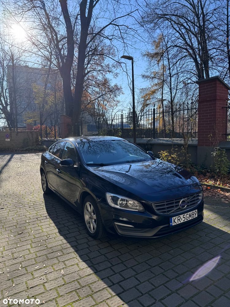 Volvo S60 D4 Drive-E Momentum - 1