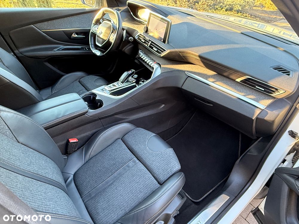 Peugeot 3008 2.0 BlueHDi GT S&S EAT8 - 28