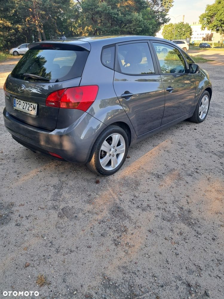 Kia Venga - 3