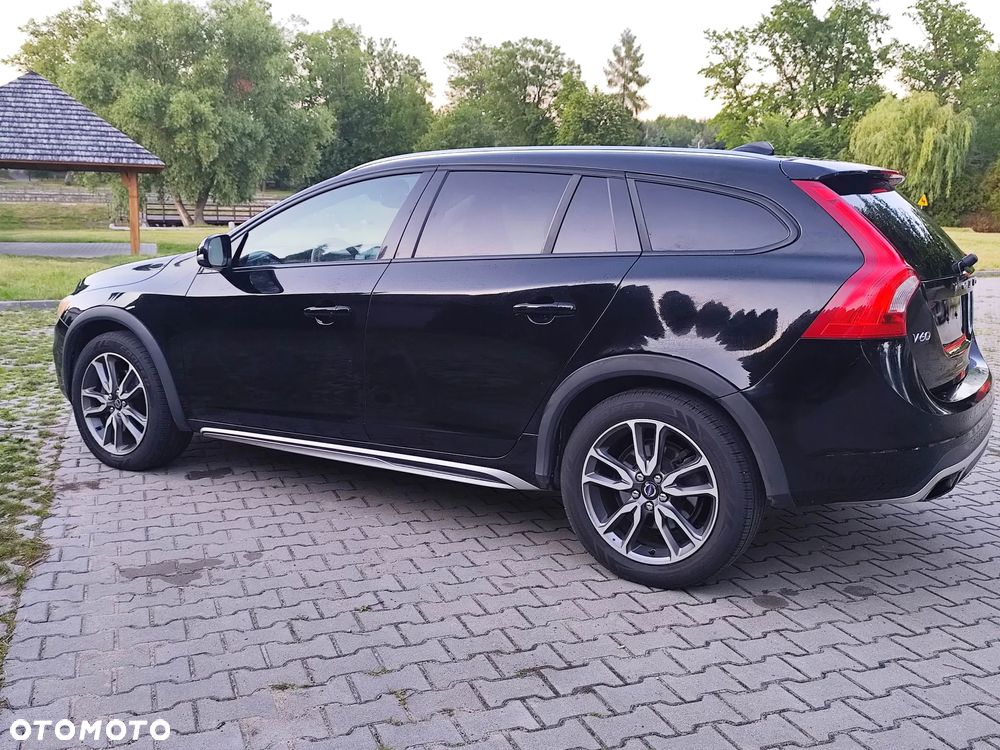 Volvo V60 Cross Country T5 AWD Momentum - 18