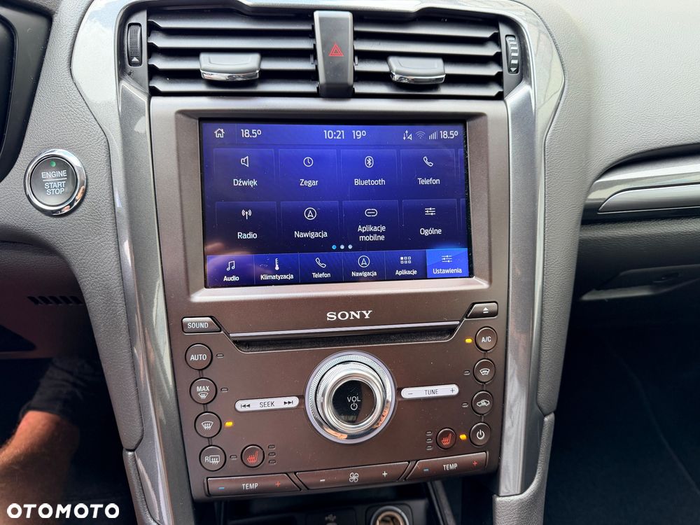 Ford Mondeo - 38