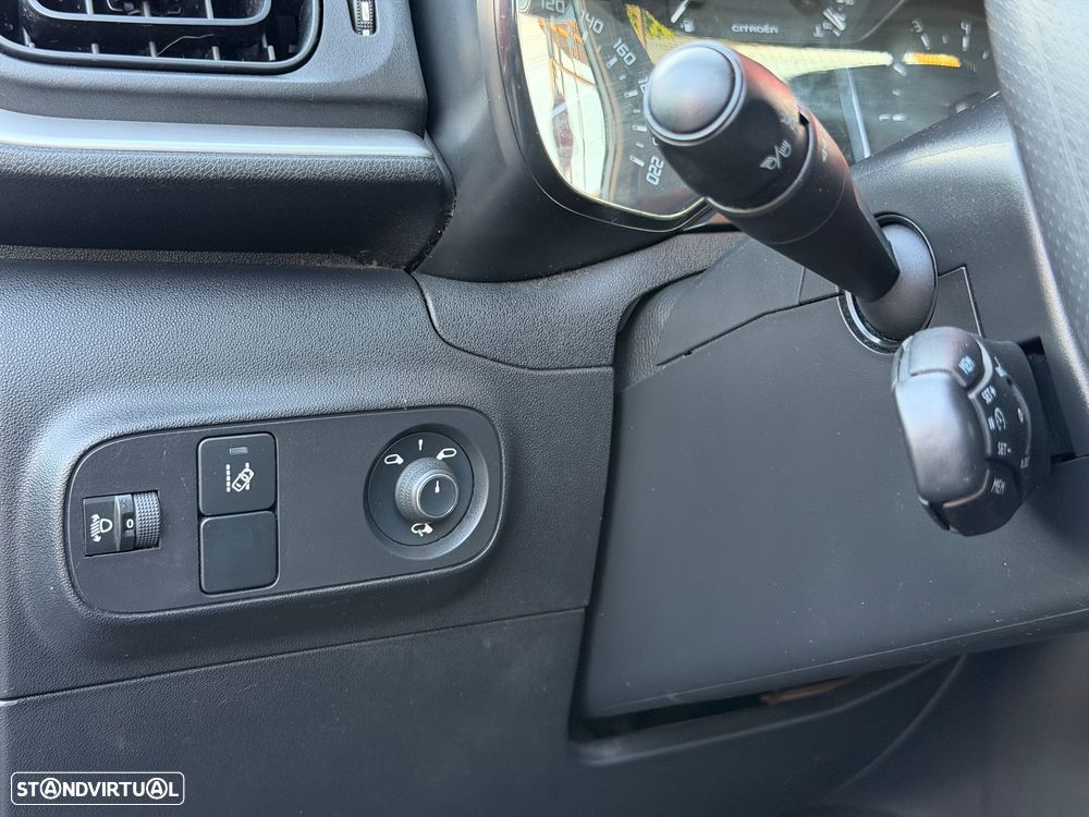 Citroën C3 1.2 PureTech Shine - 19