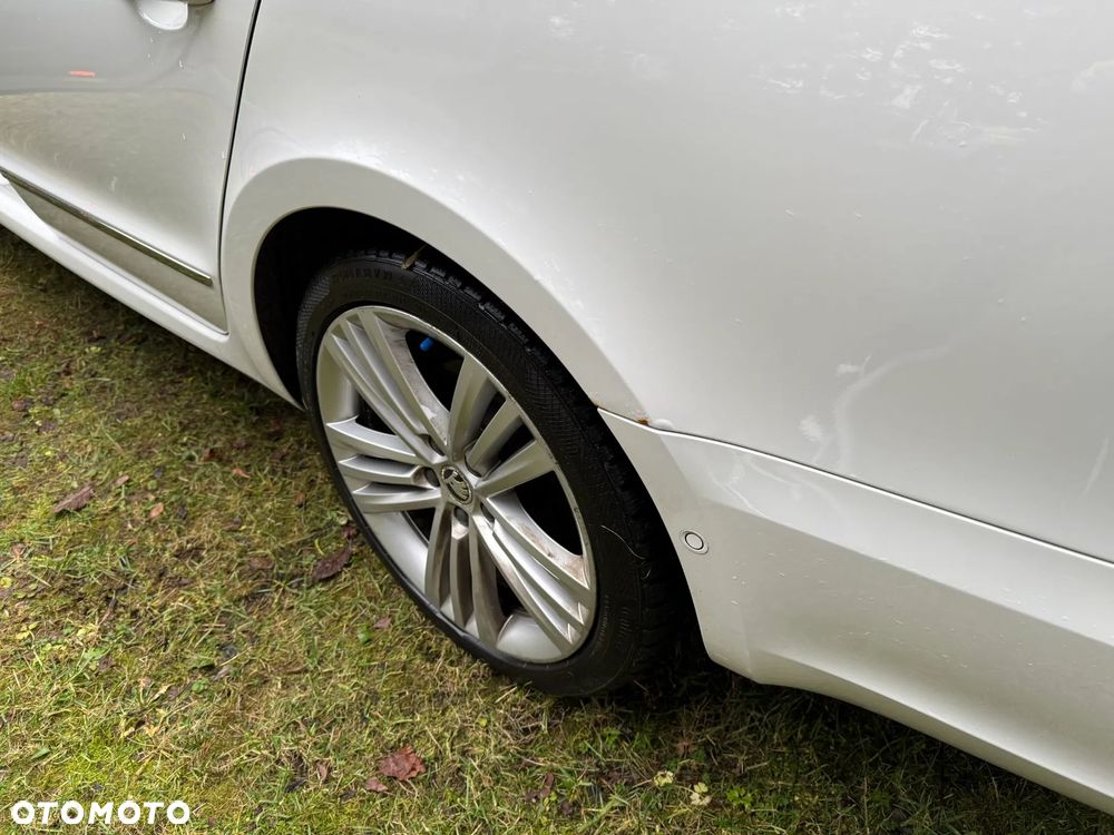 Skoda Superb 2.0 TSI L&K DSG - 23