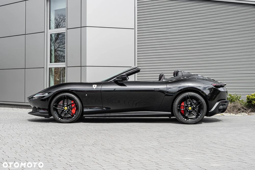 Ferrari Roma Spider - 7