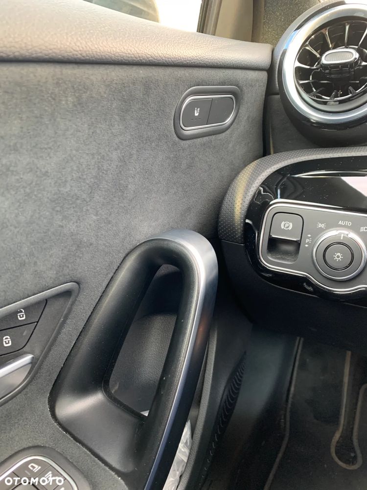 Mercedes-Benz Klasa A 200 AMG Line 7G-DCT - 20