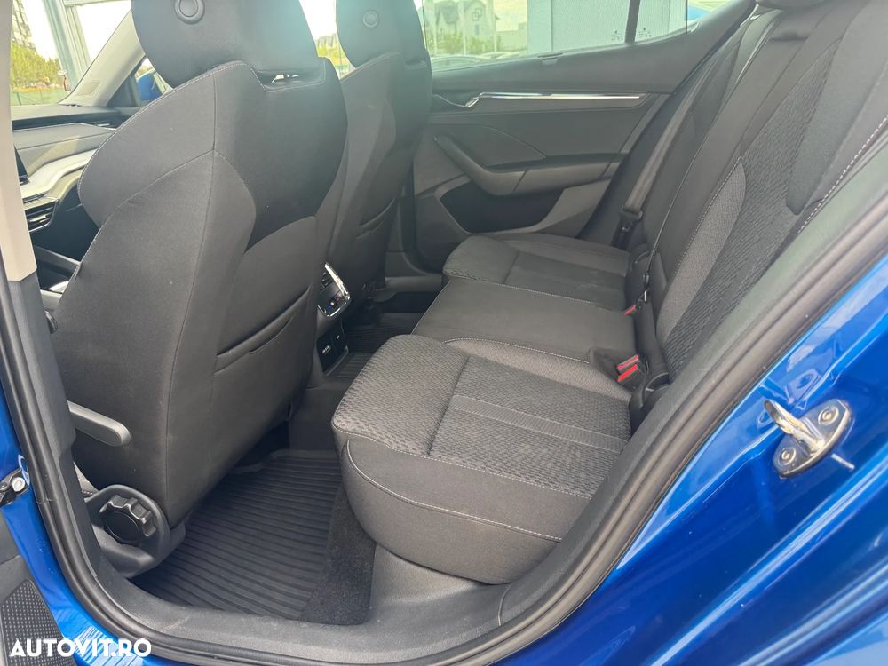 Skoda Octavia 1.5 TSI DSG MHEV Ambition - 12