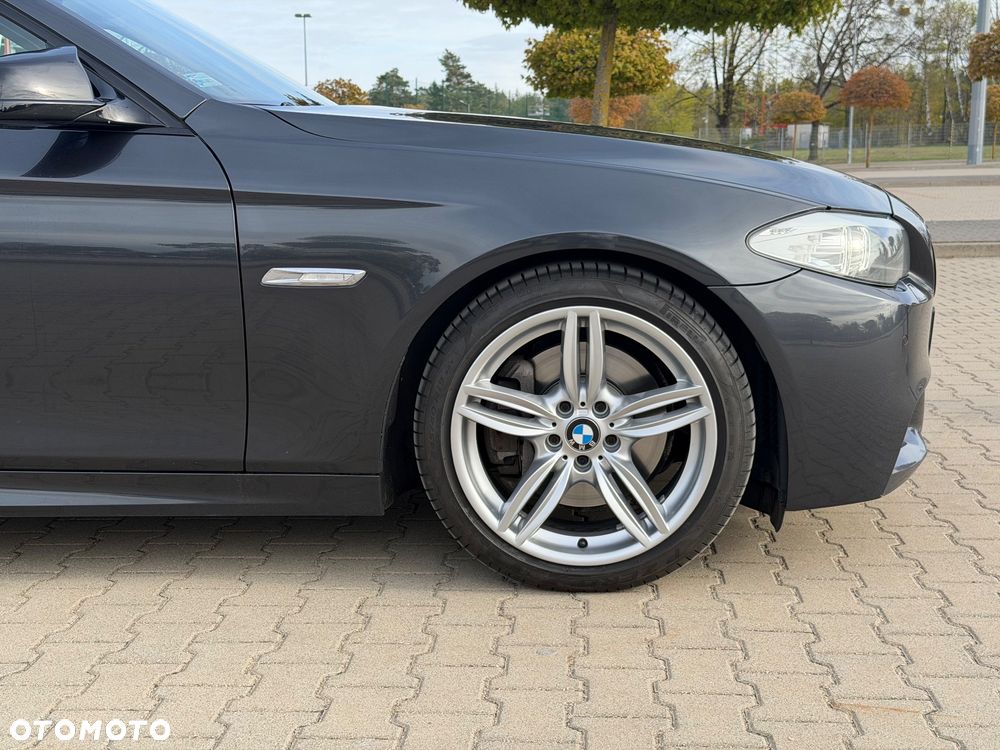 BMW Seria 5 525d - 21