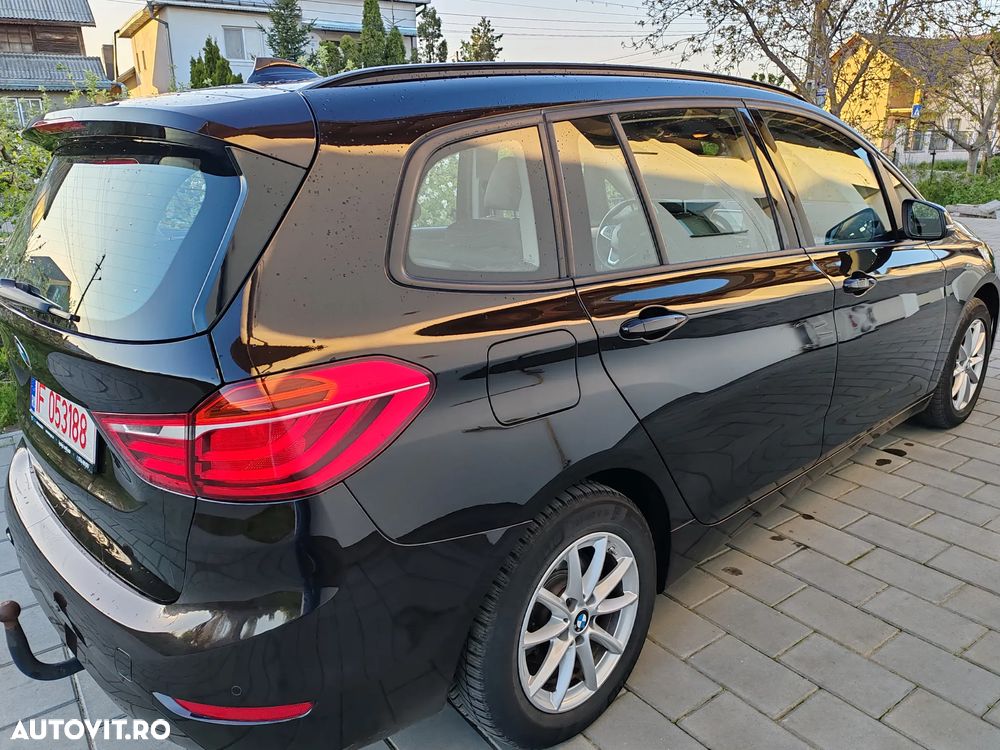 BMW Seria 2 216d Sport Line - 4