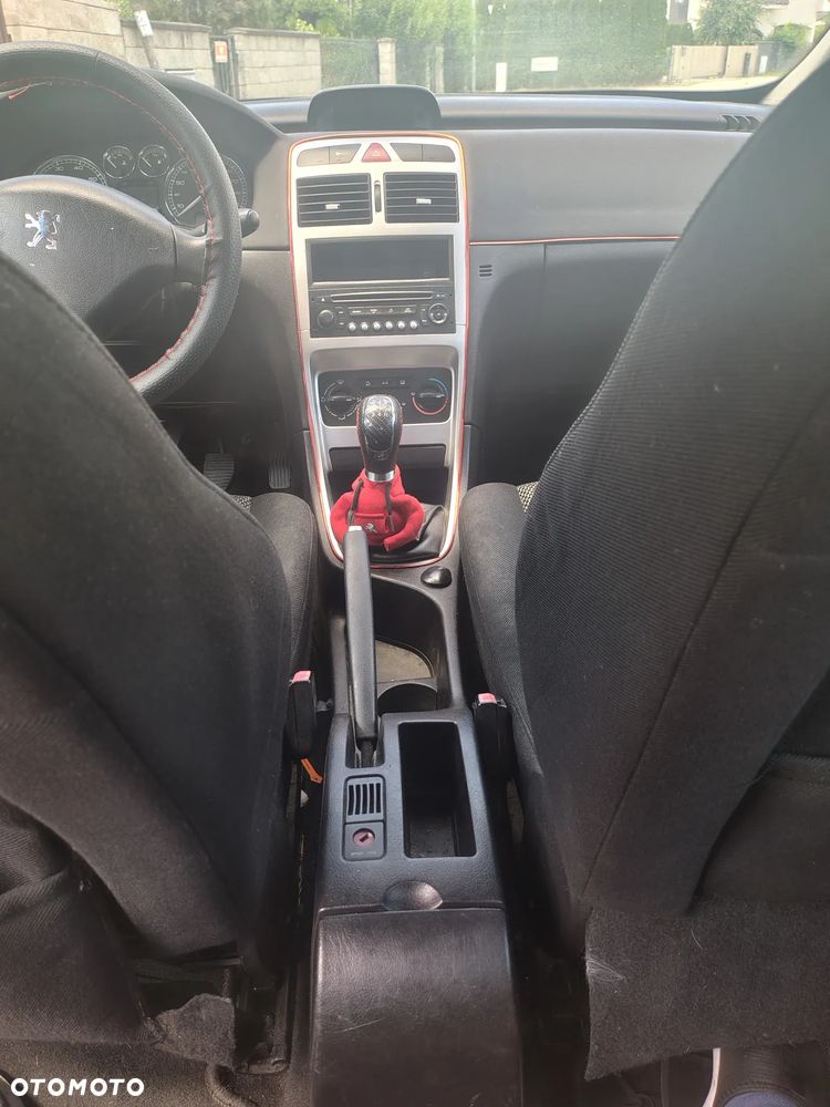 Peugeot 307 1.6 - 8