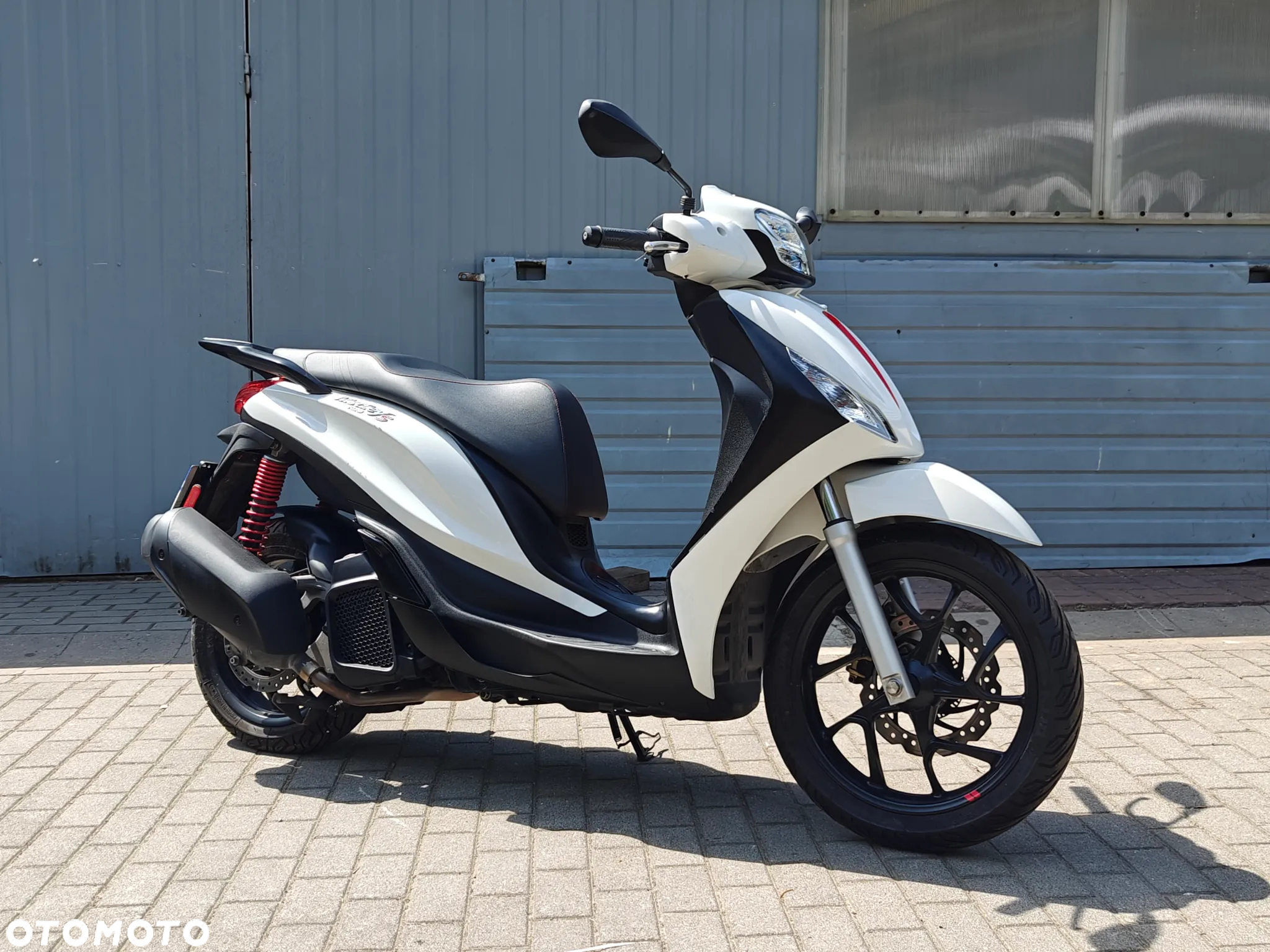 Piaggio Medley - 4