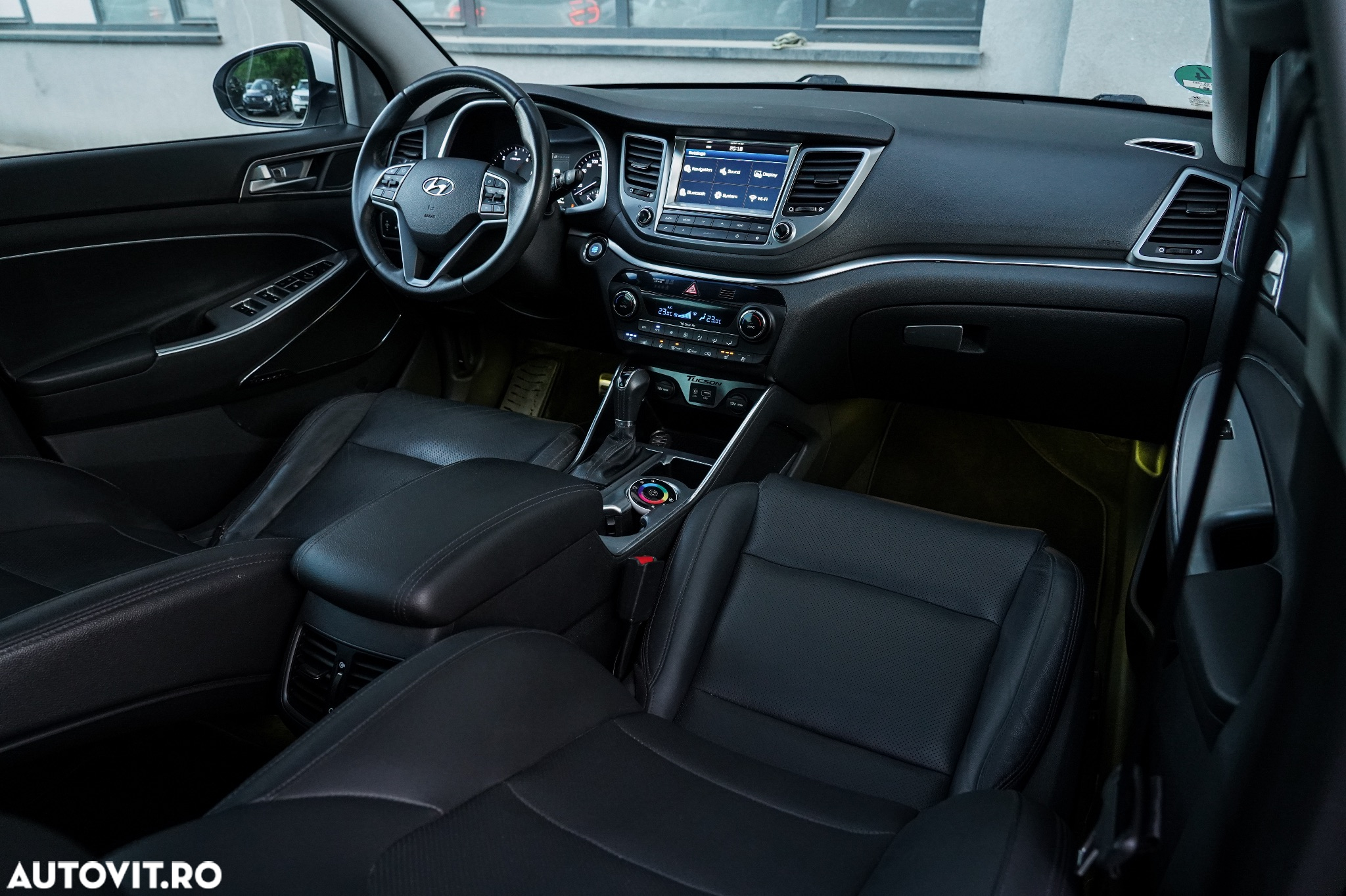 Hyundai Tucson 2.0 CRDI 4WD 6AT Luxury Pack+ - 14